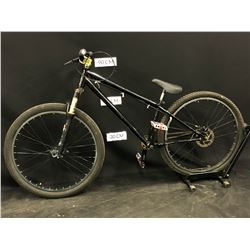 BLACK SPECIALIZED SINGLE SPEED DIRT JUMPING BIKE WITH REAR DISC BRAKE