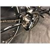Image 6 : BLACK KONA ROVE 16 SPEED HYBRID TRAIL BIKE WITH FRONT AND REAR DISC BRAKES