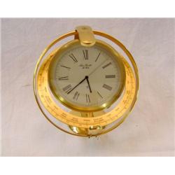 Table Clock with seconds to the center