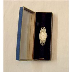 Art Deco Wristwatch for Ladies, gold