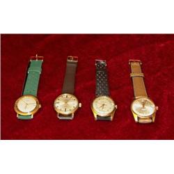 Lot of 4 gold-plated Wristwatches
