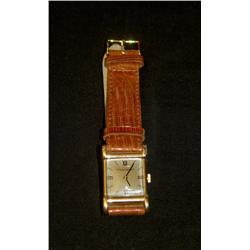 Rectangular Wristwatch, 18 carat gold