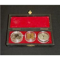 Casket with 3 movements