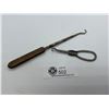 Image 1 : A Pair of Vintage Buttonhooks Circa 1900 to 1930