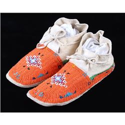 Crow Apsaalooke Fully Beaded Men's Moccasins c1940