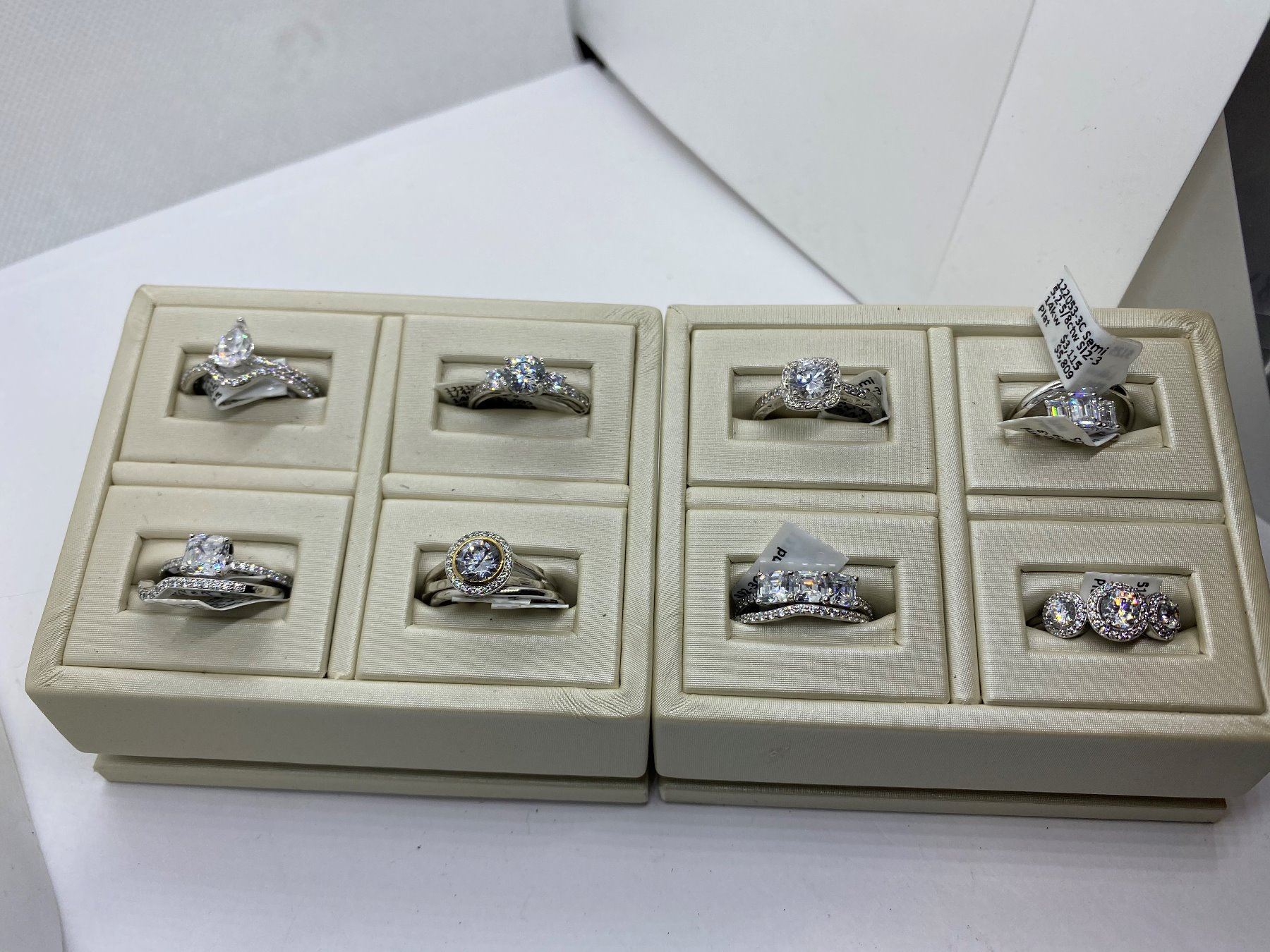 ASSORTED SAMPLE RINGS