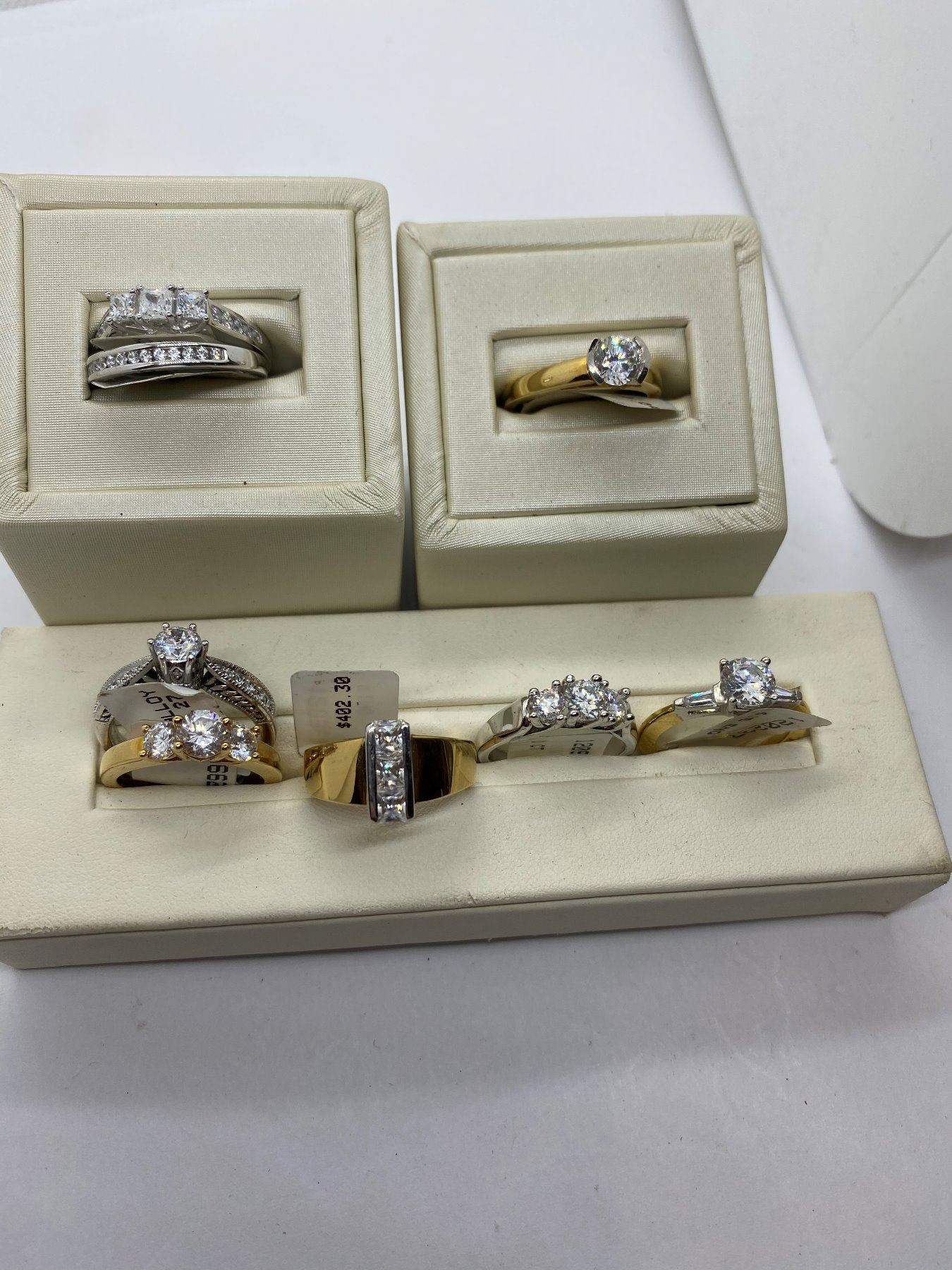 ASSORTED SAMPLE RINGS