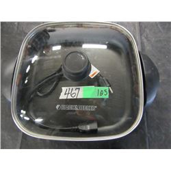 BLACK & DECKER SQUARE NON-STICK ELECTRIC FRYING PAN