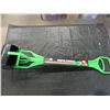 Image 1 : STORE RETURN - POOPER SCOOPER (HANDLE CRACKED)