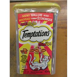 TEMPTATIONS MIXUPS CAT TREATS (CHICKEN, BEEF, TURKEY) (454G) - PER TUB