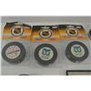 Image 2 : NHL Pucks and Autographs