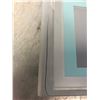 Image 2 : *CRACKED HOUSING* SIEMENS 6AV6 643-0AA01-1AX0 OPERATOR PANEL