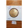 Image 4 : 8 coins from around the world