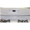 Image 2 : GE WHITE 4 BURNER GAS RANGE.
