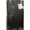 Image 1 : GE SIDE BY SIDE SLATE FINISH FRIDGE.