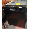 Image 1 : GE BLACK DISHWASHER W/ STAINLESS STEEL INTERIOR