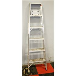 5 STEP ALUMINUM LADDER