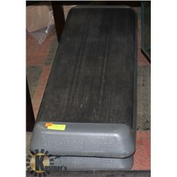 SET OF 2 EXERCISE STEPPERS