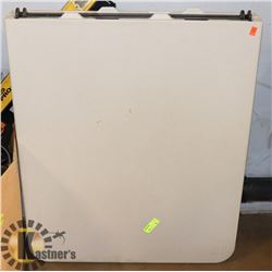 PORTABLE FOLDING TABLE