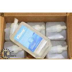 CASE WITH 6 ONE LITRE BOTTLES OF KLEENEX FOAM HAND