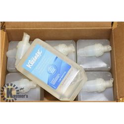 CASE WITH 6 ONE LITRE BOTTLES OF KLEENEX FOAM HAND