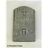 Image 1 : Halloween 2 Tombstone Movie Props