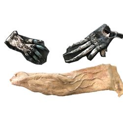 The Mandalorian Alien Gloves/Arm Movie Props