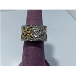 14K WHITE GOLD RING WITH DIAMONDS