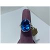 Image 1 : 14K WHITE GOLD TOPAZ RING