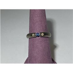 TITANIUM RING WITH DIAMONDS AND SAPPHIRE