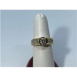 14K RING WITH MOISSANITE