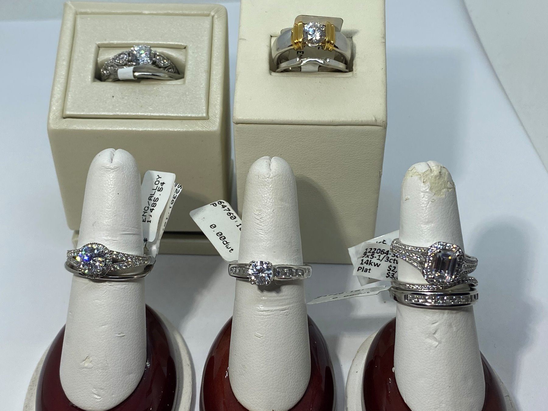ASSORTED SAMPLE RINGS