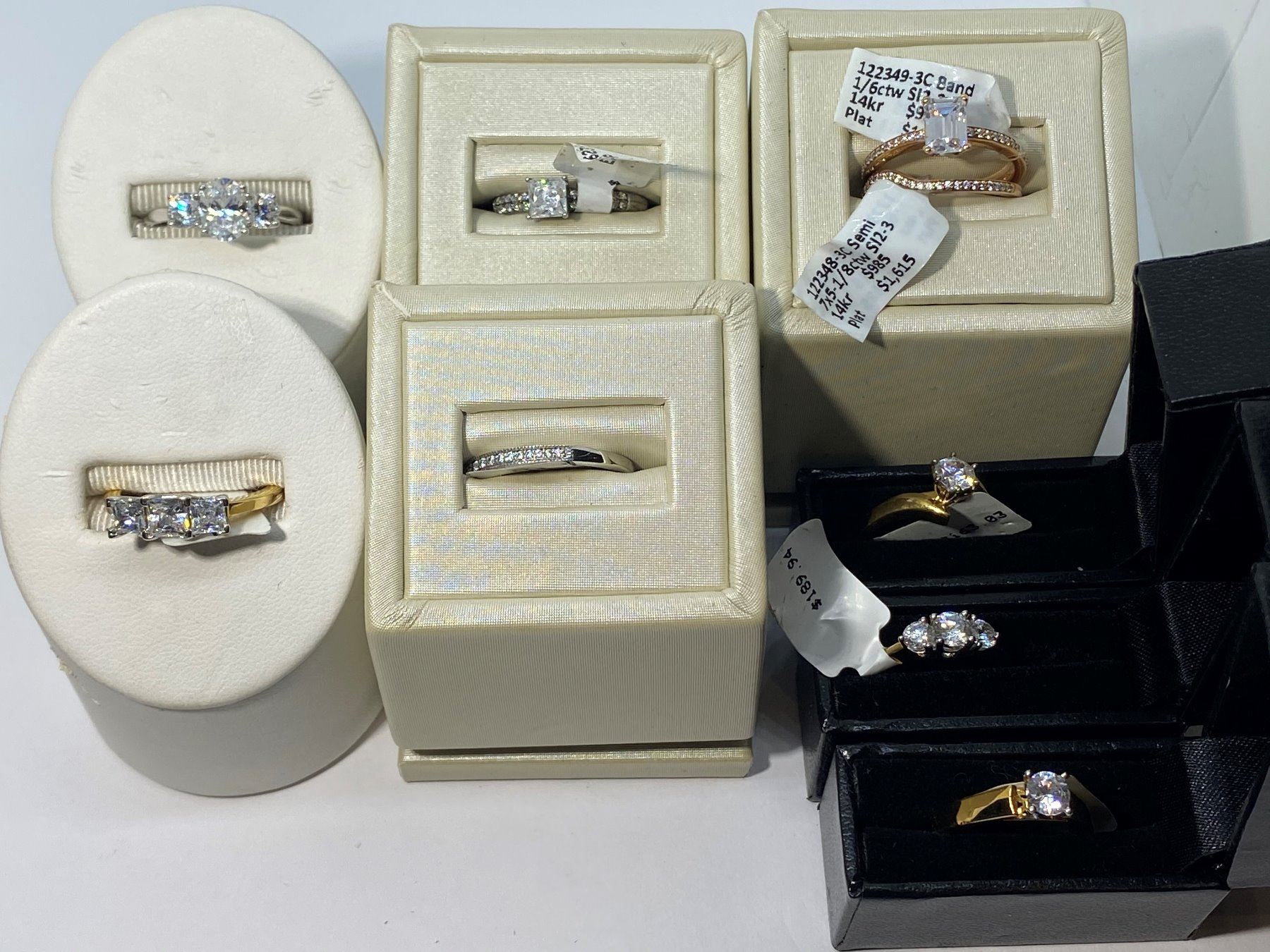 ASSORTED SAMPLE RINGS