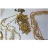 Image 14 : Misc Necklaces - Faux Pearls, Semiprecious Stones, Beads, Metallic, etc