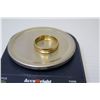Image 2 : 14K Gold Band Ring, 5.21 Grams, Size 8