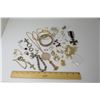 Image 2 : Misc Jewelry - Tahitian Pearl Bracelet, Link Chains, Bangle Bracelets, Rings, Pendants, Earrings, et