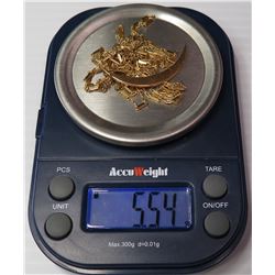 18K Link Neck Chain (broken) and 18K Crescent Pendant, Approx. 5.54 Grams Combined