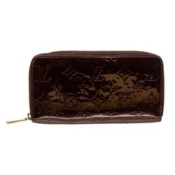 Louis Vuitton Amarante Vernis Monogram Zippy Wallet