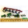 Image 1 : GR OF 5 DIE-CAST FARM TOYS