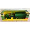 Image 1 : TOMY JOHN DEERE TRACTOR & WAGON
