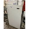 Image 1 : KENMORE WHITE SINGLE DOOR UPRIGHT FREEZER 25" X 27" X 48"