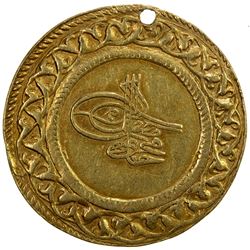 TURKEY: Mahmud I, 1730-1754, AV 2 altin (cifte findik) (6.73g), Islambul, AH1143. VF-EF