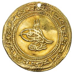 TURKEY: Abdul Hamid I, 1774-1789, AV 1 1/2 altin (4.35g), Islambul, AH1187 year 11. VF
