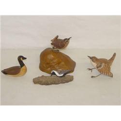 (4) MINIATURE BIRD CARVINGS: (1) 2 1/2"