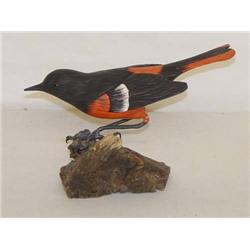 7" BALTIMORE ORIOLE BIRD CARVING ON A W
