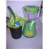 Image 1 : HAMILTON BEACH BLENDER & A CONTAINER OF GREEN UTENSILS