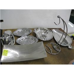 LOT OF ALUMINUM SERVING DISHES