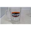 Image 2 : 2X HIRES GLASS ROOTBEER MUGS
