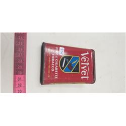 Velvet pocket size tobacco tin