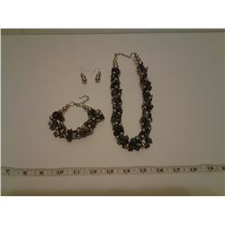 NEW SHELL TYPE NECKLACE, BRACELET AND EARRINGS